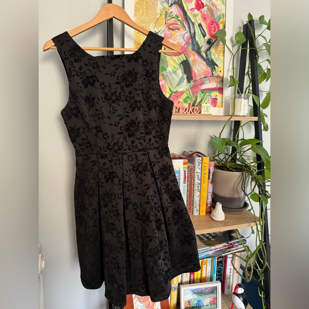 Black Velvet Flower Cocktail Dress